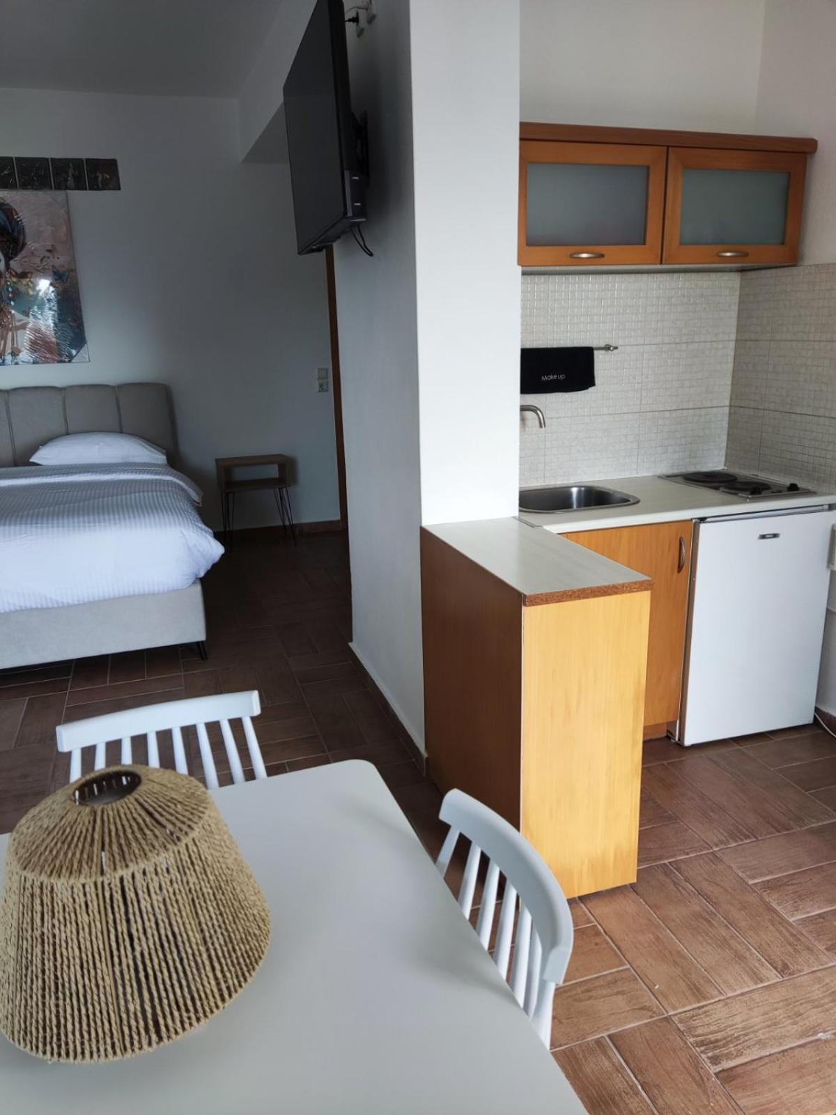 Aparthotel Helen'S 11 Boutique Achladies  Habitación foto